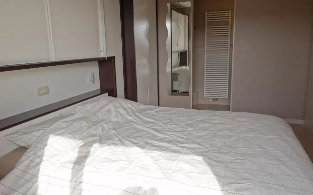 Apartment in Nieuwpoort by the Beach