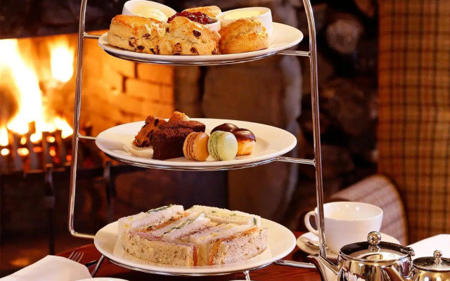 Macdonald Houstoun House