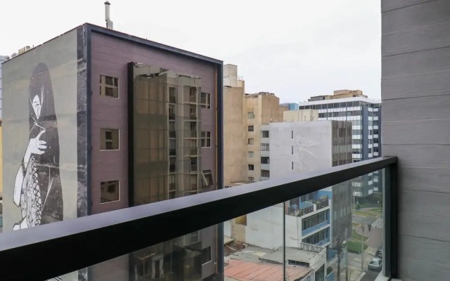 w Extraordinary 2BR w Balcony in Miraflores
