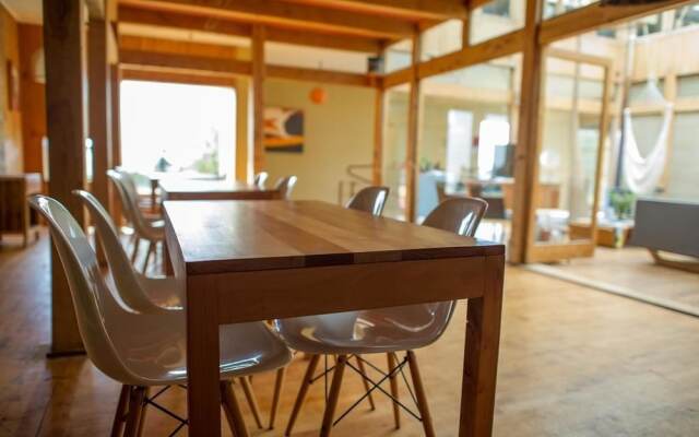 Natural Surf Lodge
