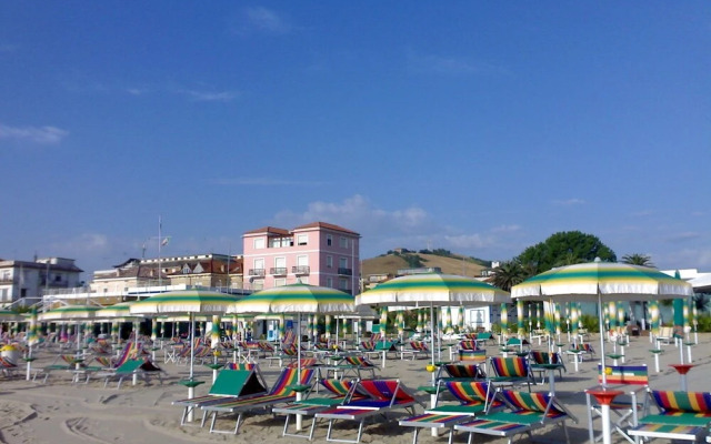 Hotel Rosa Meublè