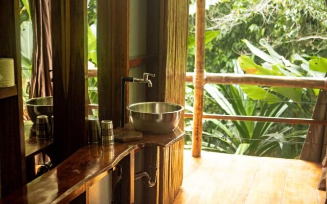 La Loma Jungle Lodge