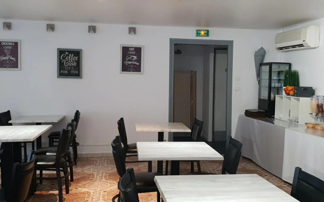 Hotel Althea