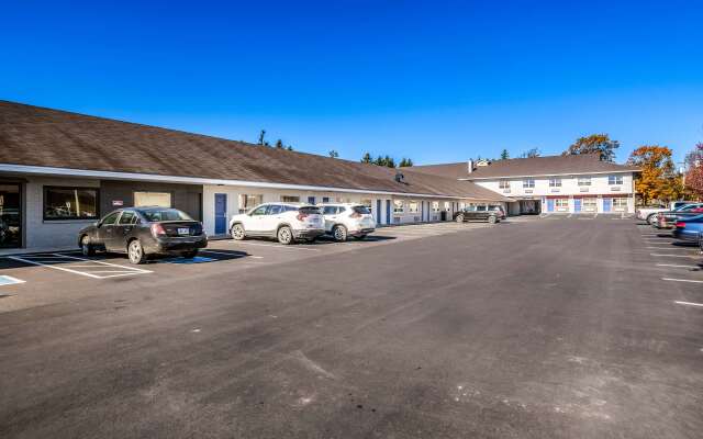 Motel 6 Moncton, NB