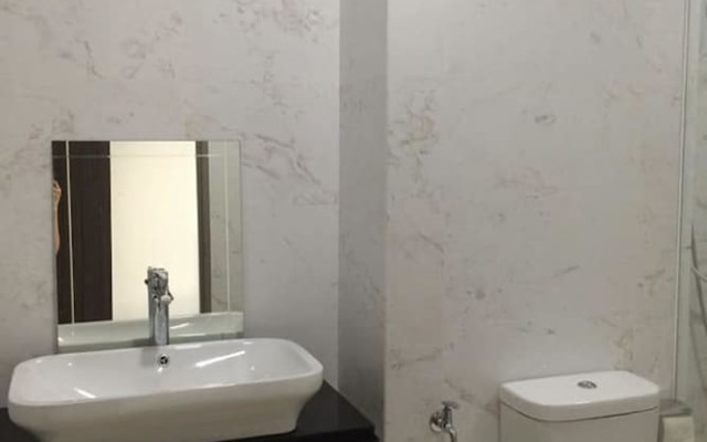 Vinz at Silverscape Luxury Residence