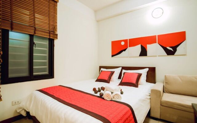 Crystal Hotel My Dinh