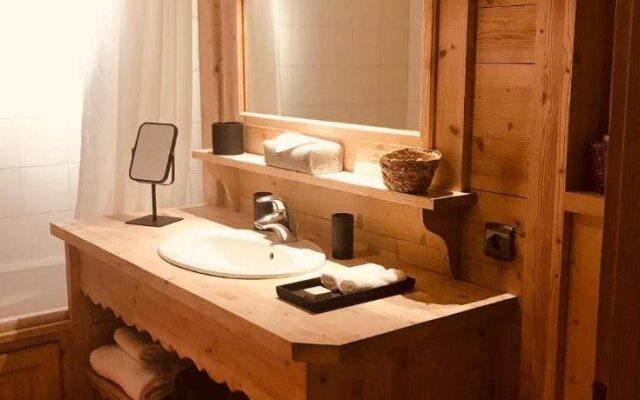 Le Cerf Amoureux Hotel