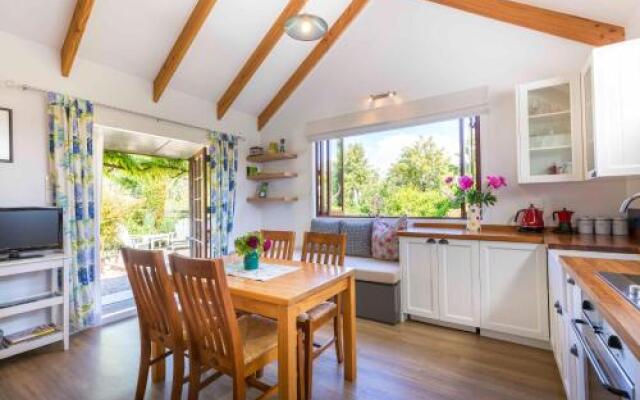 Tasman Village Cottage
