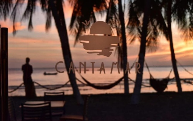 The Cantamar Beach Hostel