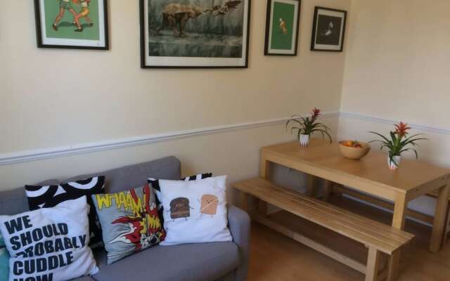 Bright, Modern 1- Bed flat in Camden
