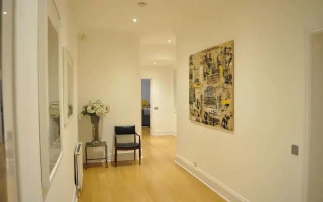 Stunning 2 Bedroom 2 Bathroom in South Kensington