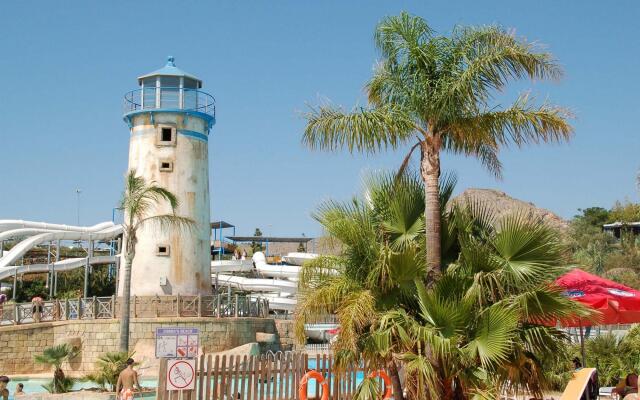 Magic Natura Animal, Waterpark & Polynesian Resort