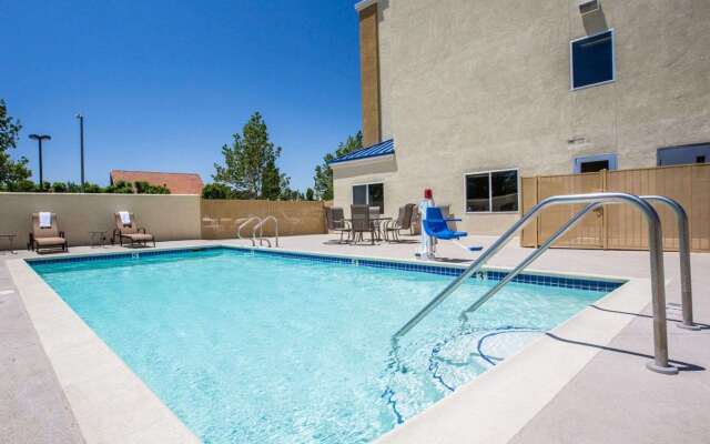 Comfort Suites Victorville-Hesperia