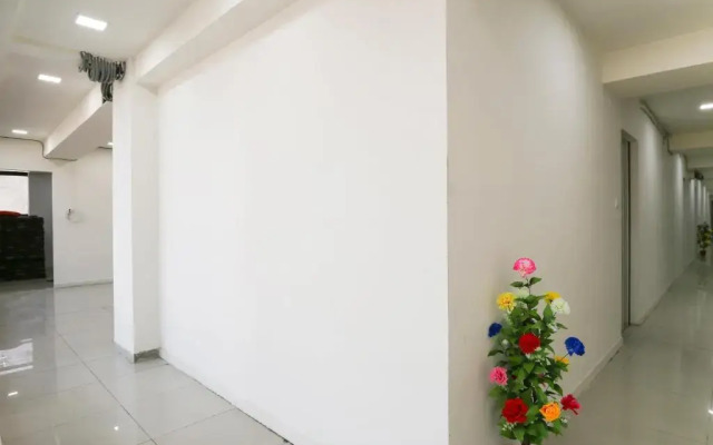 Hotel Shiv Kunj by OYO Rooms