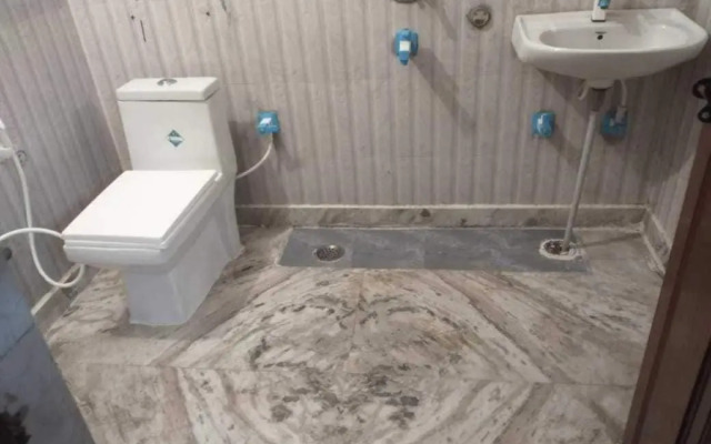 Oyo 88500 Hotel Garvit Residency