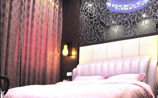 Jingzhou Yunlongshangfang Boutique Hotel