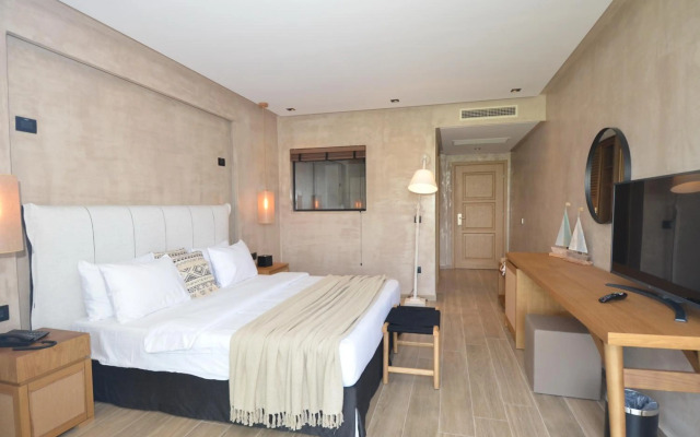 Evilion & Stilvi Sea & Sun Hotels