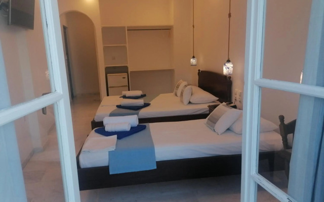 Adonis Hotel Naxos