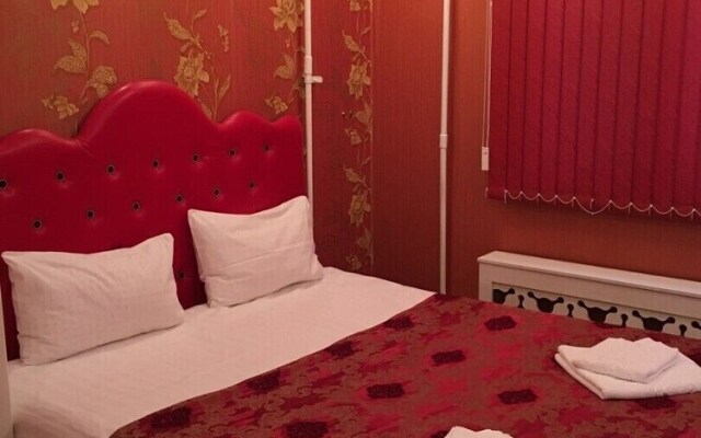 Hotel Uyut on Novorossiyskaya
