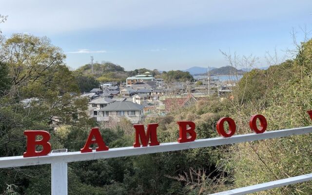 Bamboo Village - Hostel