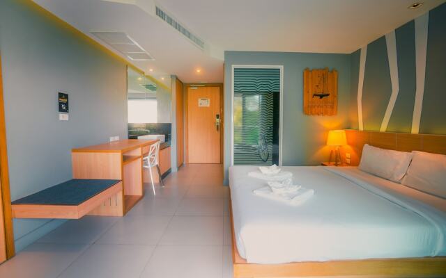 Mad Monkey Phuket