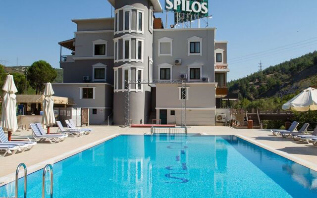 Spilos Hotel