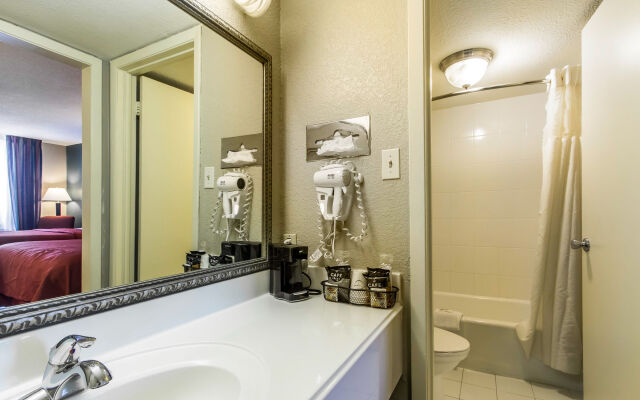 Quality Inn Duncan Hwy 81