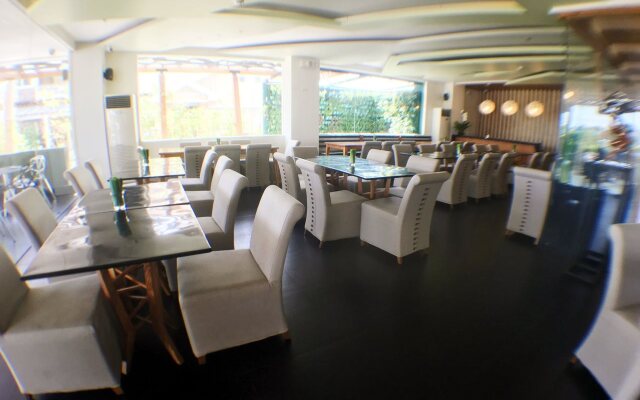 One Vittoria Hotel