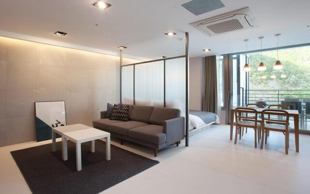 Casa 32 Resort