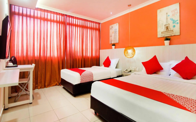 Super OYO 761 City Hotel