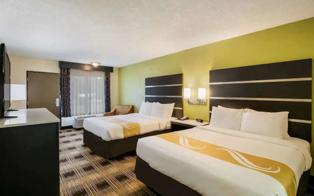 Quality Inn & Suites Mt Chalet