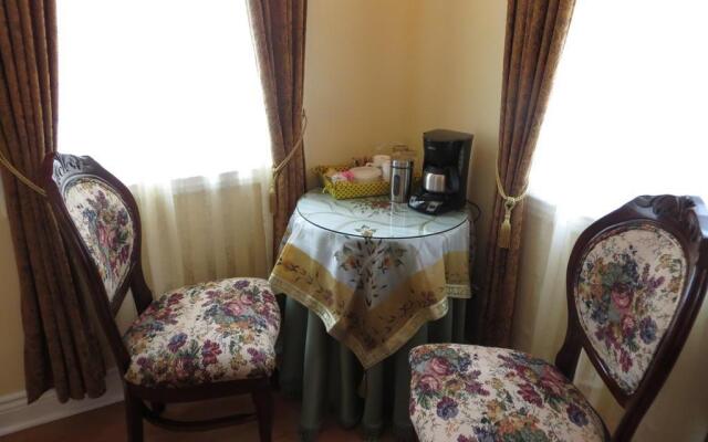 Redwood Bed and Breakfast