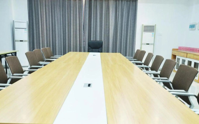 3H Haomi Fashion Hotel (Danzhou Summer Square)