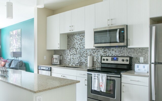 Chic Apts Barton Creek by WanderJaunt