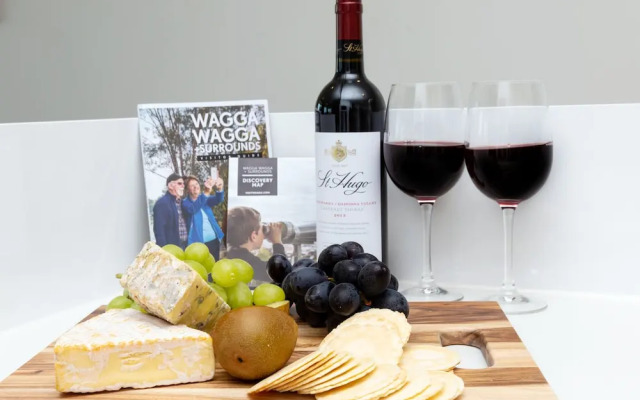 Lovely 3 Bed 2 Bath in the City Centre