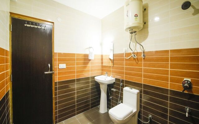OYO Flagship 27062 Hotel Green View