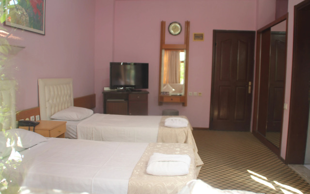 Hotel Karyatit Kaleiçi