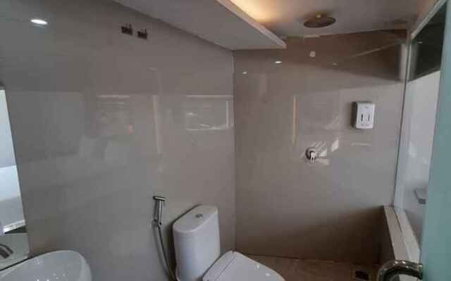 Hotel Surya Pantai Losari