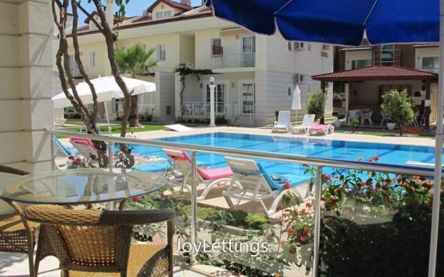 Villa CEB2 by JoyLettings