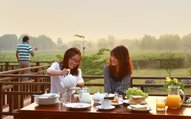 Payavee Vinery Resort