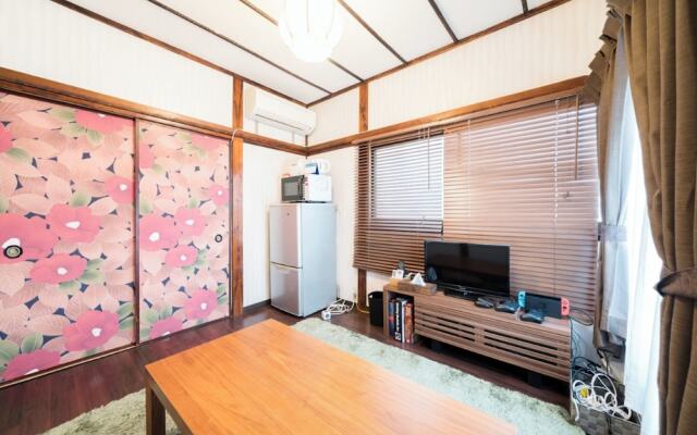 Plat House Shinjuku 202