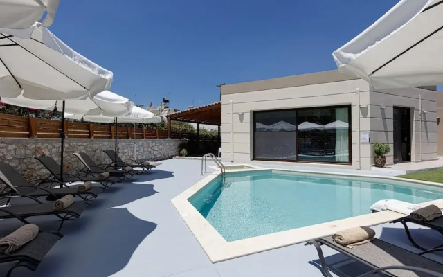 Villa Chnaris - Private Pool and Sauna
