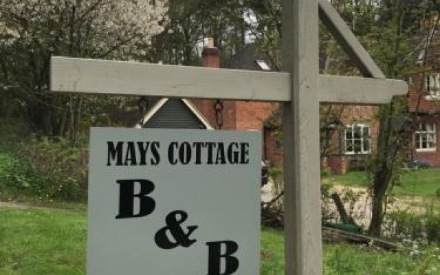 Mays Cottage Bed & Breakfast