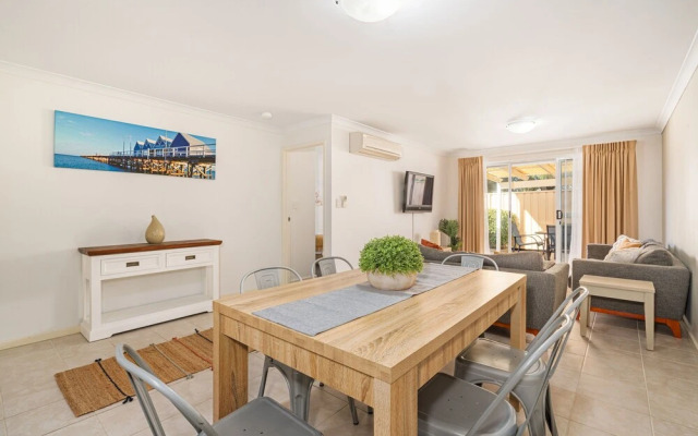 Beachside Breakaway U54 Cape View Resort