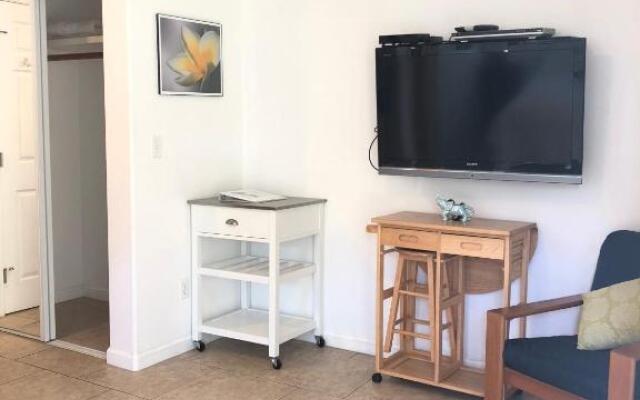 Beach Side Studio by Shark's Cove