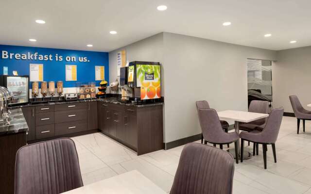 Days Inn by Wyndham Wainwright