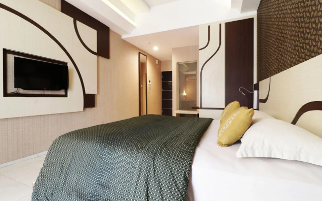 Dewarna Hotel & Convention