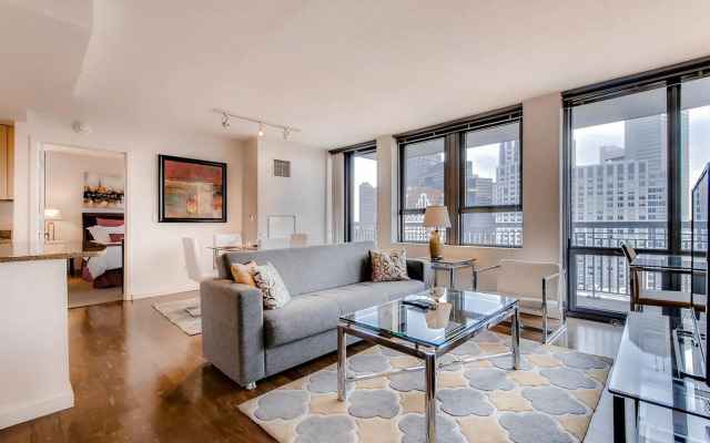 Global Luxury Suites at China Town