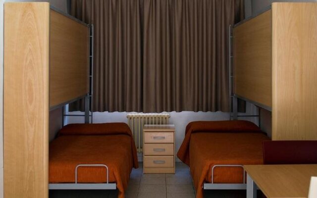 Albergue Inturjoven Víznar - Hostel
