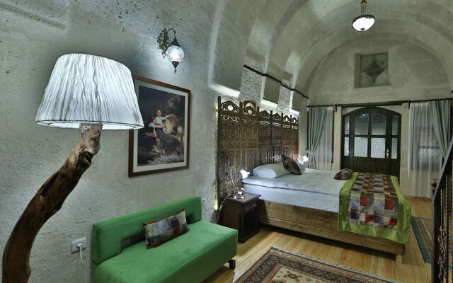 Shah Mat Hotel